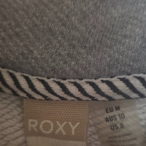 Sweater - Picture 1 of 3